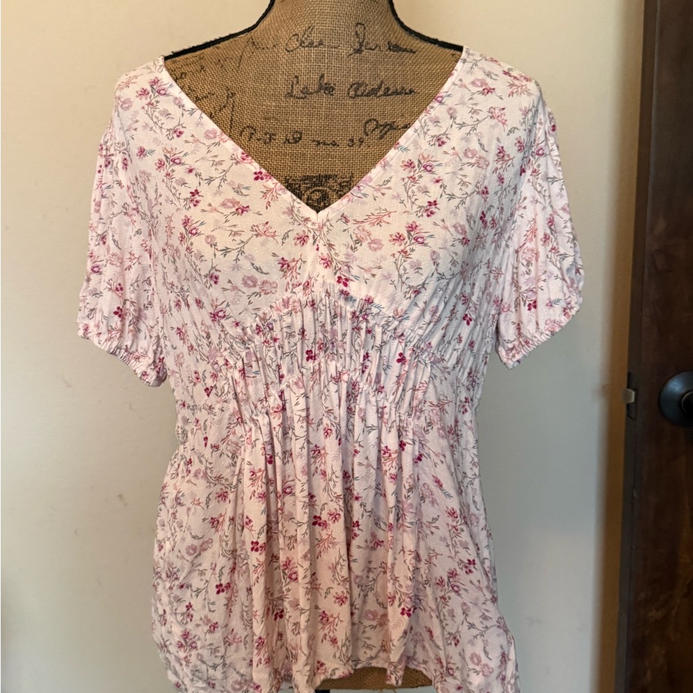Lucky Brand v-neck floral top - Picture 9 of 9